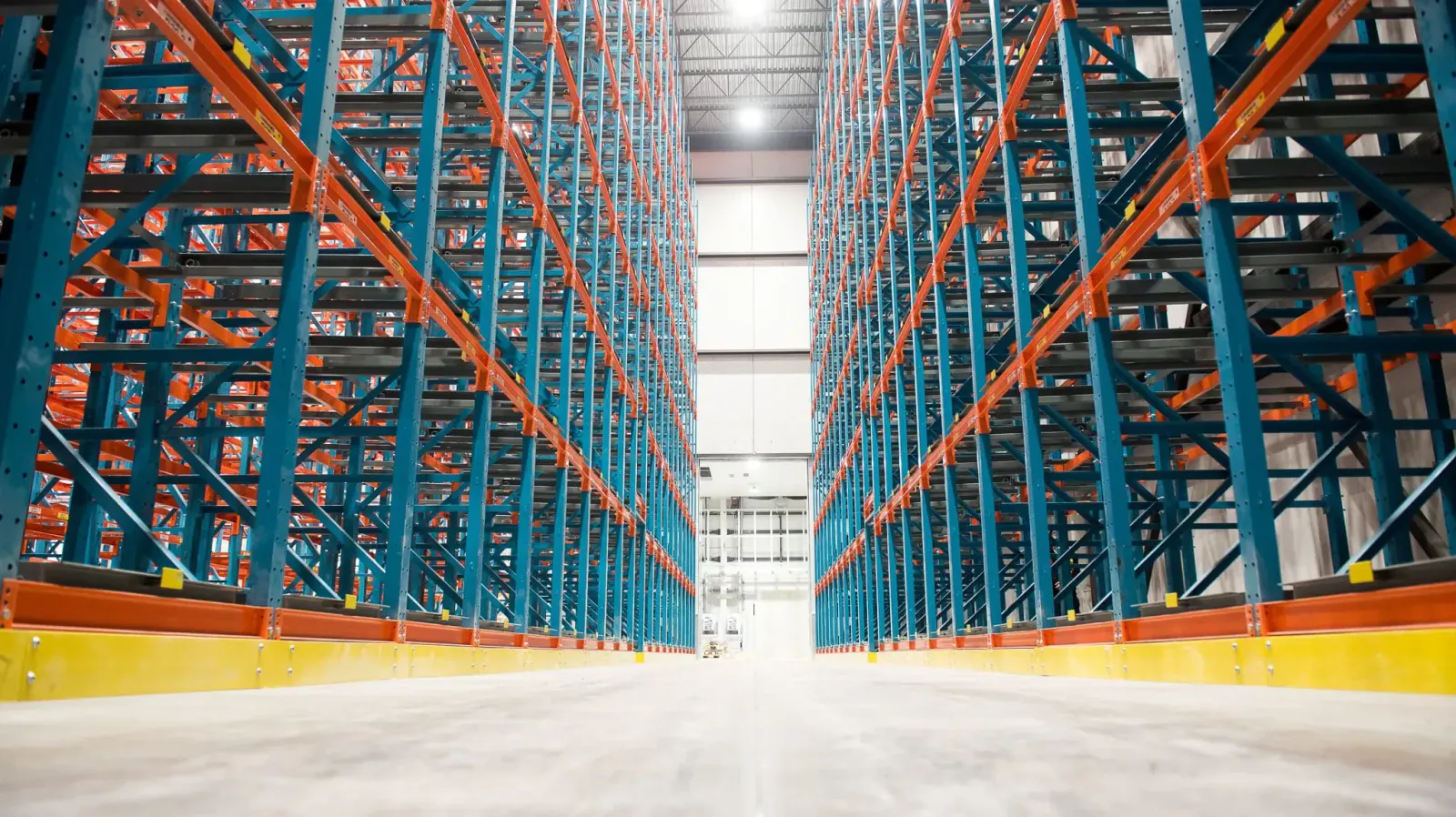 Shrusti Push-Back Pallet Racking